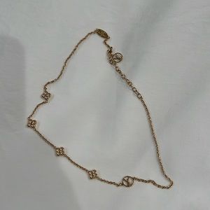 Louis Vuitton necklace  💯authentic